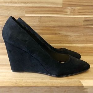 Forever 21 Black Faux Suede Pointed Toe Wedges